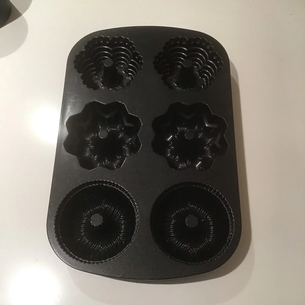 Nordic Ware Multi Mini Bundt Pan 6 Cup Cast Aluminum Nonstick Cathedral Bavarian
